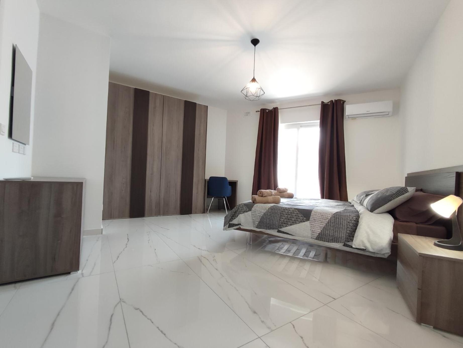 Il-girna- Modern Seaside Apartment Marsaskala