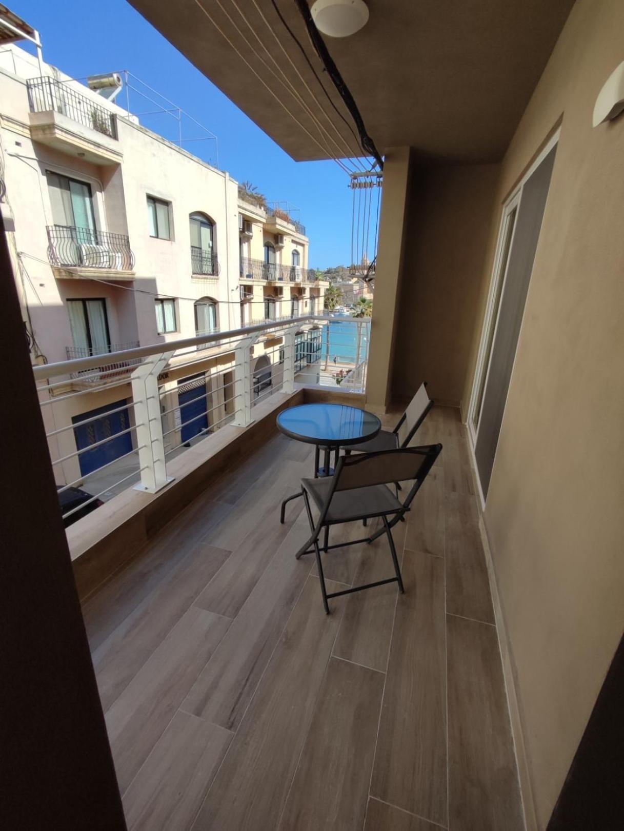 Il-girna- Modern Seaside Apartment Marsaskala
