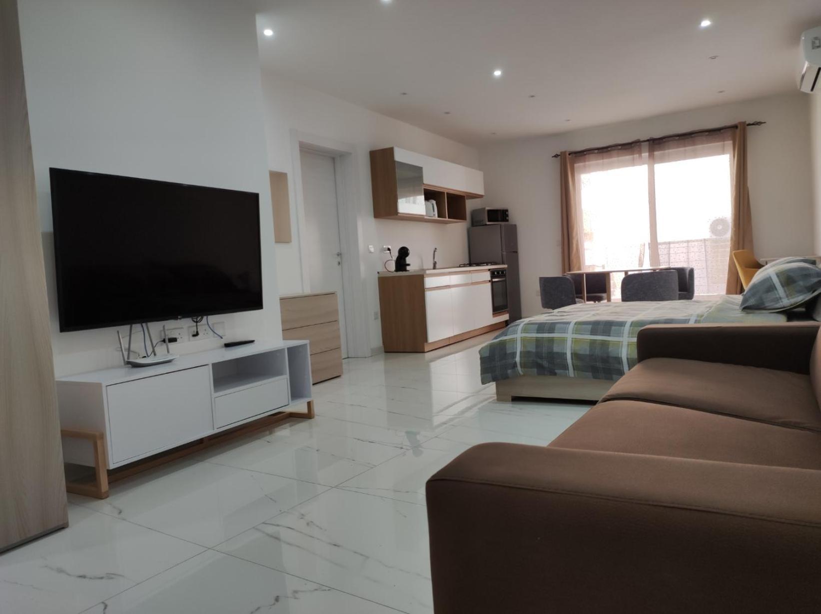 Apartment Il-girna- Modern Seaside Marsaskala